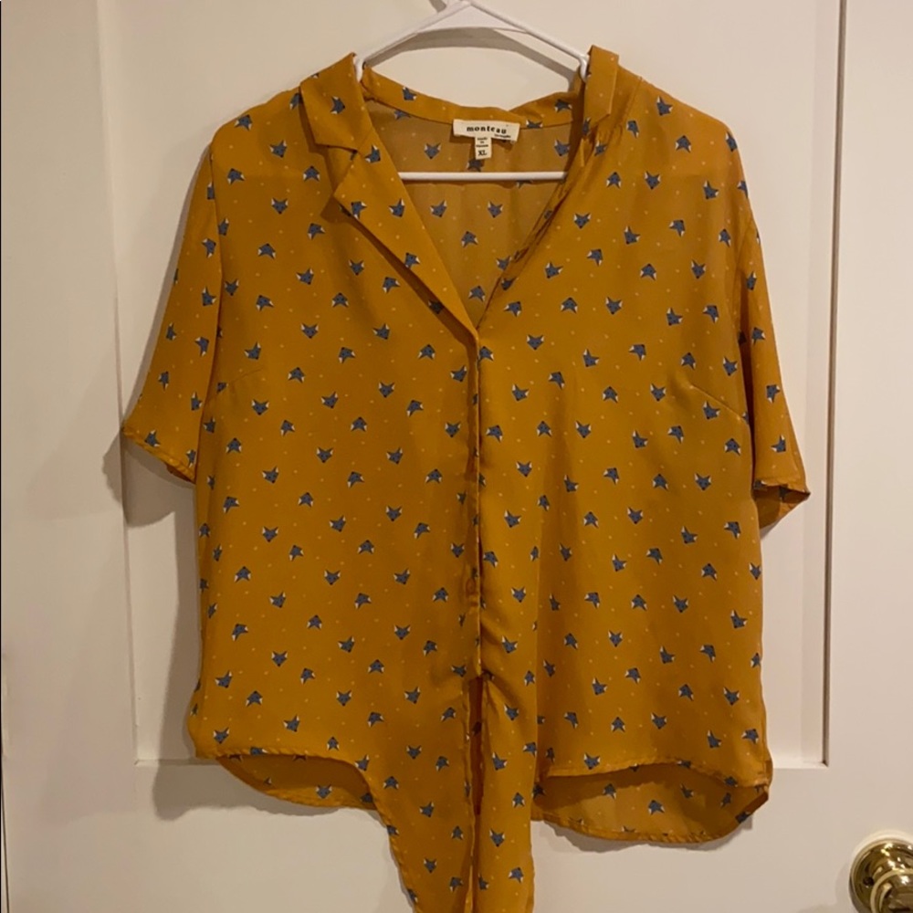 3/10 Fox print tie front blouse